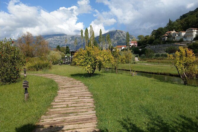 Montenegro Private Full Day Tour from Dubrovnik - Round-trip hotel pickup: the easiest way to do a border day