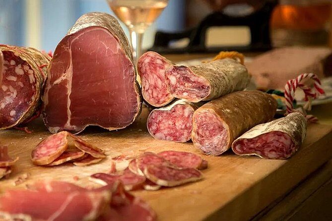 Montmartre Hidden Gems and Scenic Highlights Walking Tour - Guide Quality: The Heart of the Experience