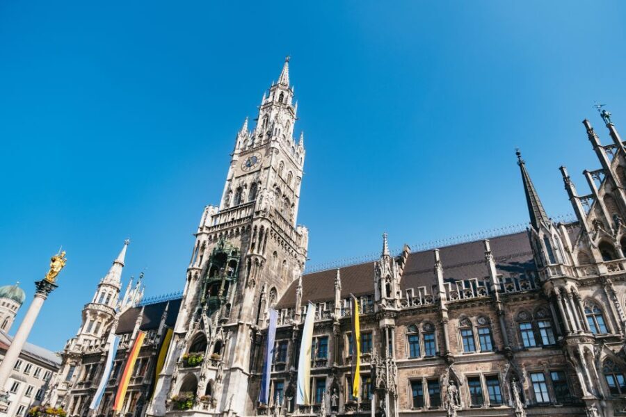 Munich 3-Hour Guided Bike Tour - Getting Started: Meeting Point and First-Mile Tips