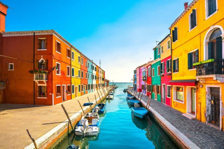 Murano & Burano Guided Tour by Private Boat with Glassmaking - The private boat ride: shorter travel, less stress