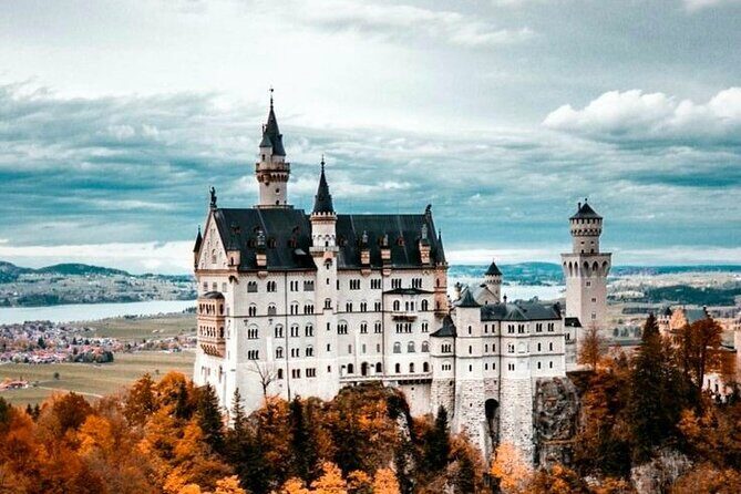 Neuschwanstein Castle Tour with Skip the Line from Hohenschwangau - Stop 1 at Alpseestraße: Getting Started Without Stress