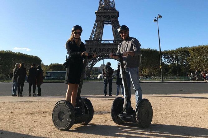 Paris City Sightseeing Half Day Guided Segway Tour with a Local Guide - How private touring changes the vibe