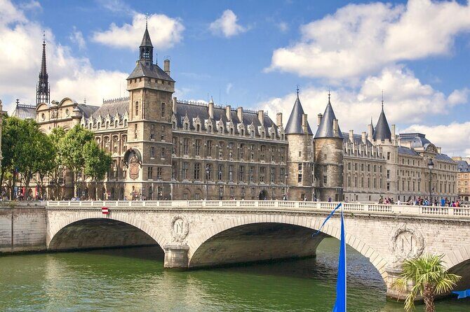Paris City Center Free Walking Tour (Tip-Based) - Practical Considerations That Matter