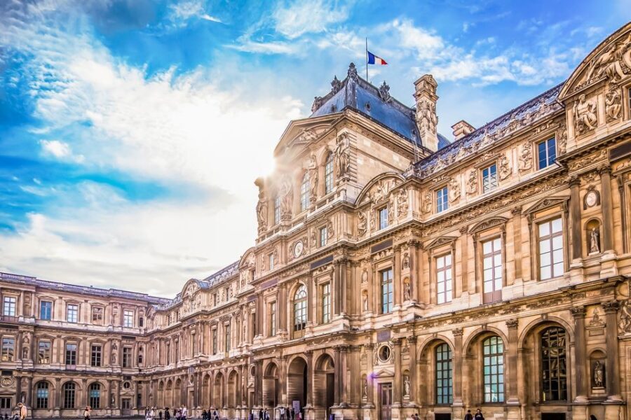 Paris: Louvre Guided Tour with Reserved Access & Boat Cruise - Price and Value: What $81 Gets You in Practice