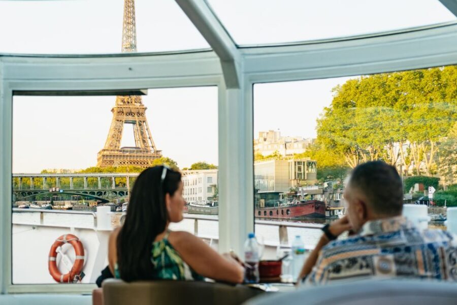 Paris: Seine River Panoramic Views Dinner Cruise - Timing: How 105 Minutes Changes What You See