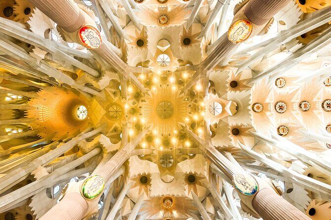 Park Guell and Sagrada Familia Tour with Skip the Line Tickets - The Journey Between Stops