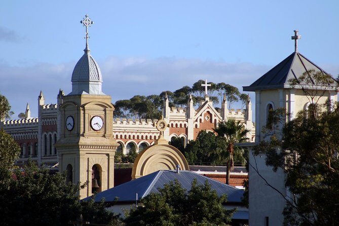 Pinnacles Desert & New Norcia Day Tour from Perth - Transportation & Group Size