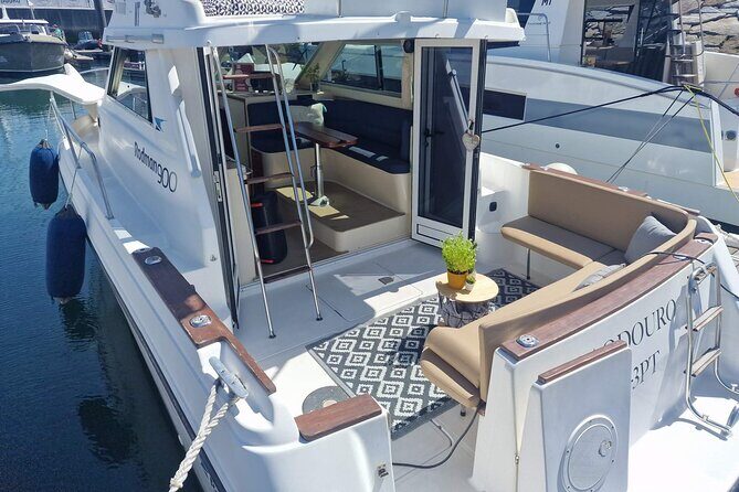 Port : 6 Bridges Cruise , Douro River with Sunset Option - The Route in Plain English: How the Cruise Moves Along the River