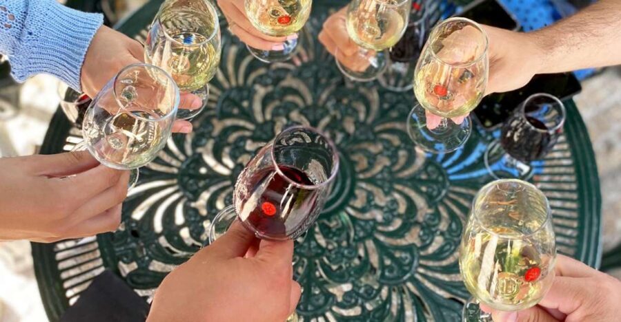 Porto: Wine Tasting with Tapas Walking Tour - Picking Your Starting Point Near the Ponte Pênsil Area