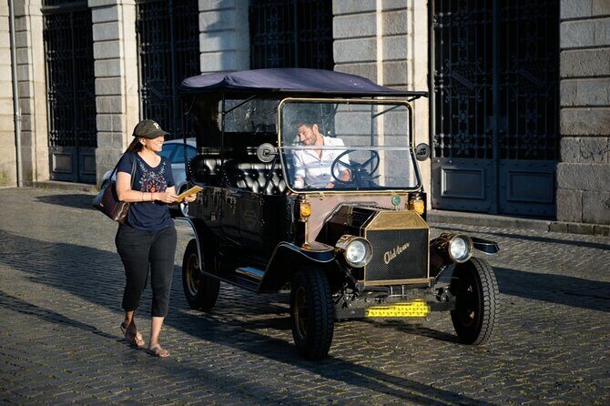 Porto:Private Tour of the Historic City in a Classic Ford T - Meeting point and how to find the car in the historic center