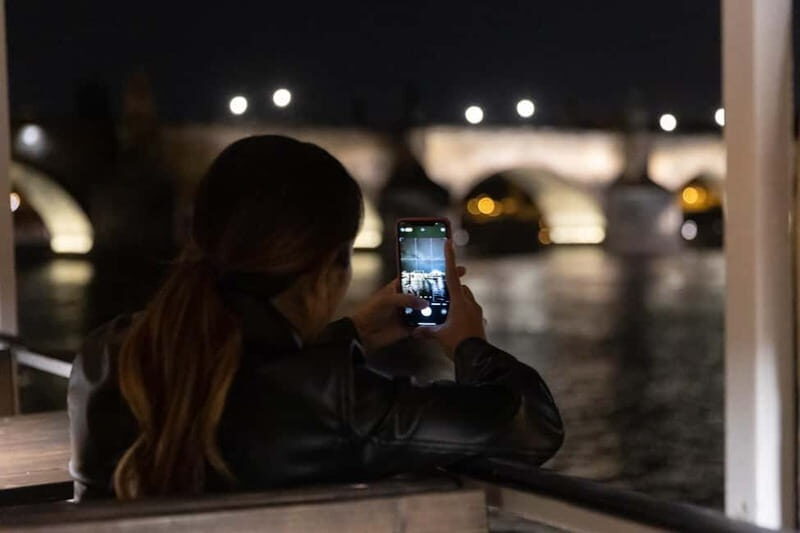 Prague: Jazz Boat Popular Live Jazz Dinner Cruise - 150 Minutes on the Vltava: What the Timing Feels Like