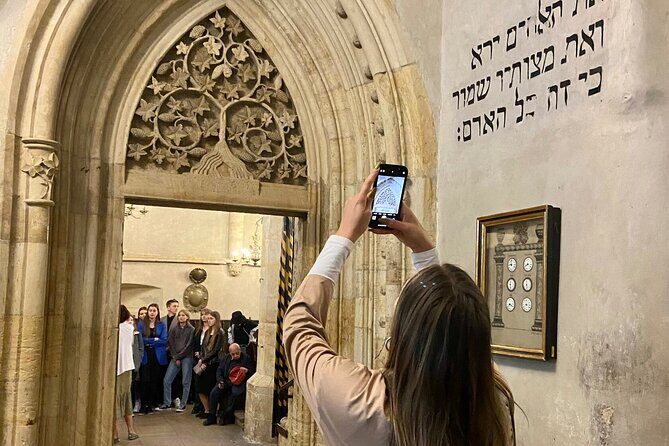 Prague Jewish Quarter & All Synagogues Indepth Semi-Private Tour - Stop 1: Old-New Synagogue—Europe’s Oldest Active Synagogue