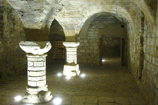Prague Old Town, Medieval Underground and Dungeon Historical Tour - The Honest Complications