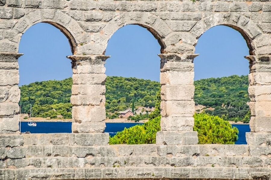 Pula: Arena Entrance Ticket - Redeeming Your Ticket at the Main Entrance (No Drama Required)