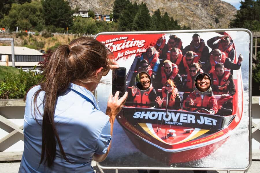 Queenstown: Highlights Wine & Lake Cruise Half-Day Tour - The Breakdown of the Itinerary