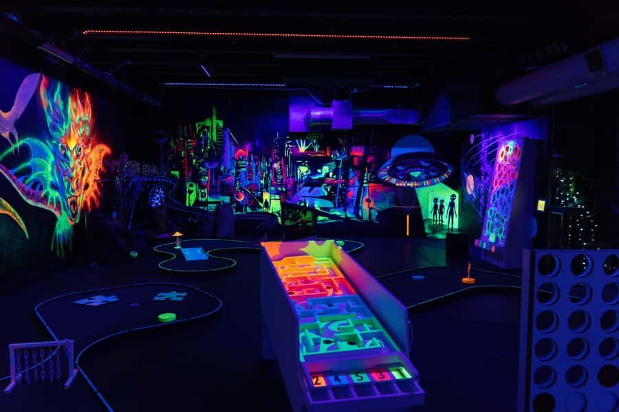 Queenstown: Indoor Putt 'n' Glow Mini Golf - What to Expect During Your Visit