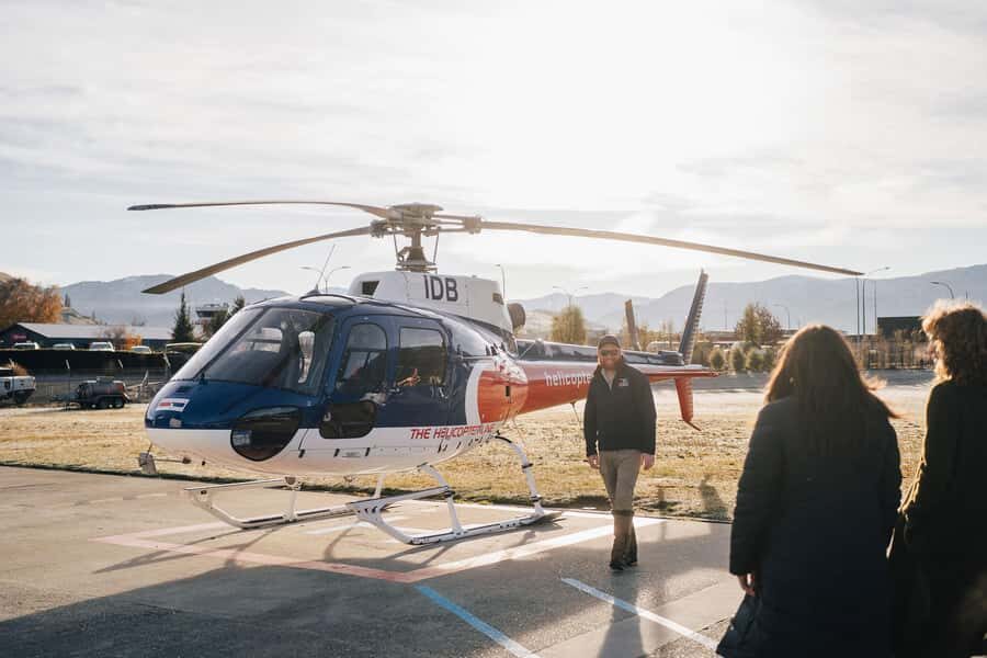 Queenstown: Pilot's Choice Helicopter Tour & Alpine Landing - The Itinerary in Detail