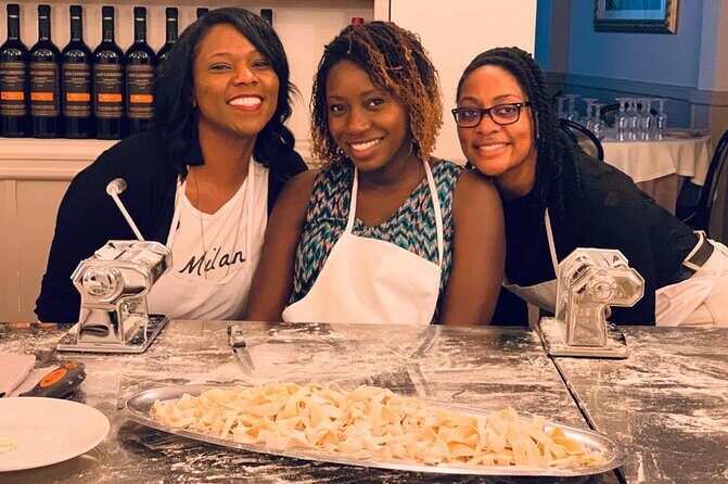 Rome Pasta and Tiramisu Class: Ravioli, Fettuccine & Fine Wine 5* - The Social Element: Meeting People From Around the World
