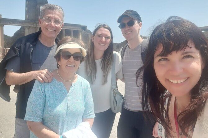 Rome to Pompeii Guided Tour with Wine & Lunch by High Speed Train - The Heart of the Experience: Two Hours in Pompeii