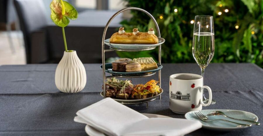 Rooftop Aperitif at Reichstag Käfer Restaurant - The Setting: Berlin’s Parliament Dome Meets a Rooftop Table