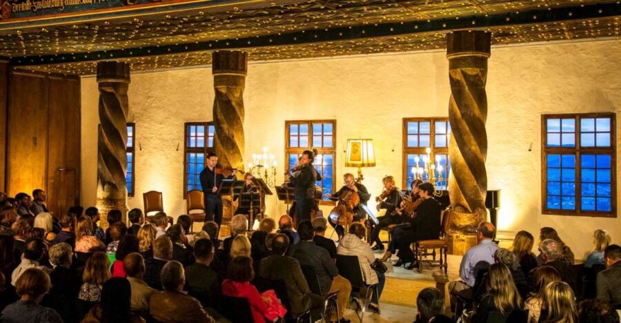 Salzburg: Best of Mozart Fortress Concert and Dinner - Meeting point and the funicular voucher: the quickest way to get oriented