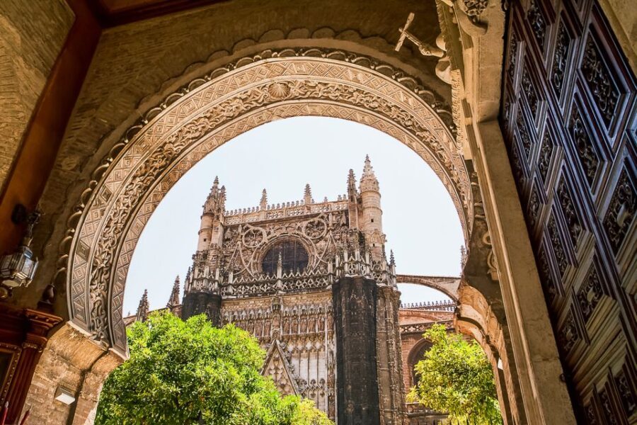 Seville: Cathedral and La Giralda Entry Ticket - Seville Cathedral: What You’ll See Once You’re In