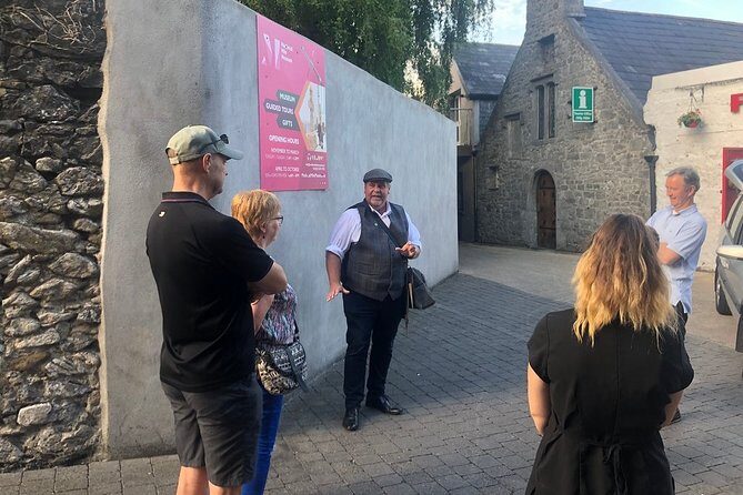 Shenanigans Walks - Guided Walking Tour in Kilkenny - Where you meet and where you end (The Parade to Kyteler’s Inn)