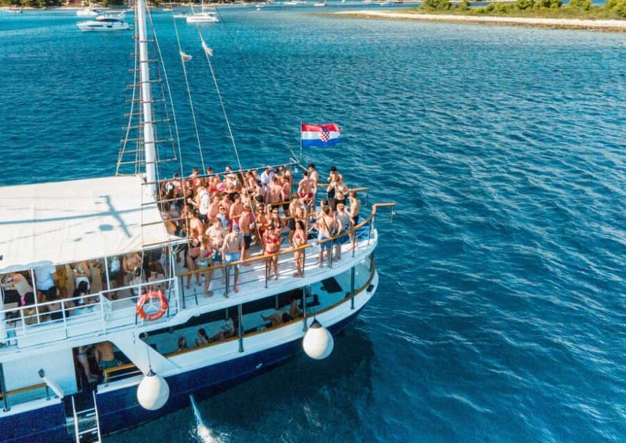 Split: Blue Lagoon Boat Party, Djs, Swim, Shots & AfterParty - The Meet-Up: Inbox Bar, Bracelets at 14:00, and Check-In Close at 14:40