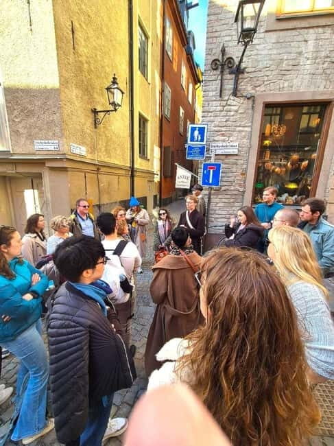 Stockholm Gamla Stan: Old Town Walking Tour with Local Guide - Meeting point details: Mälartorget, then on to Old Town