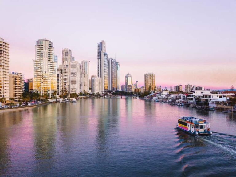 Surfers Paradise: Sightseeing Sunset River Cruise - The Onboard Experience