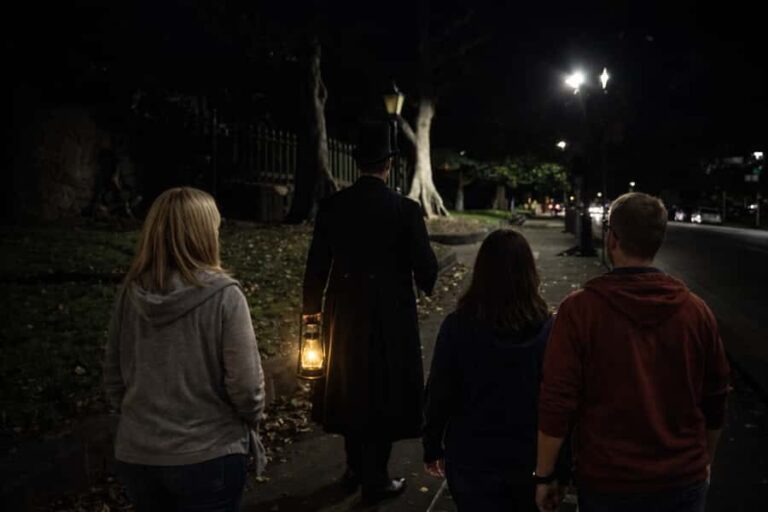 Sydney: Spirits of the Rock and Dark Past Walking Tour - Who Should Book This Tour?