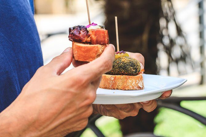 The Authentic Bilbao Pintxos, Food & Wine Tour with a Local - Why the small-group size matters in Bilbao