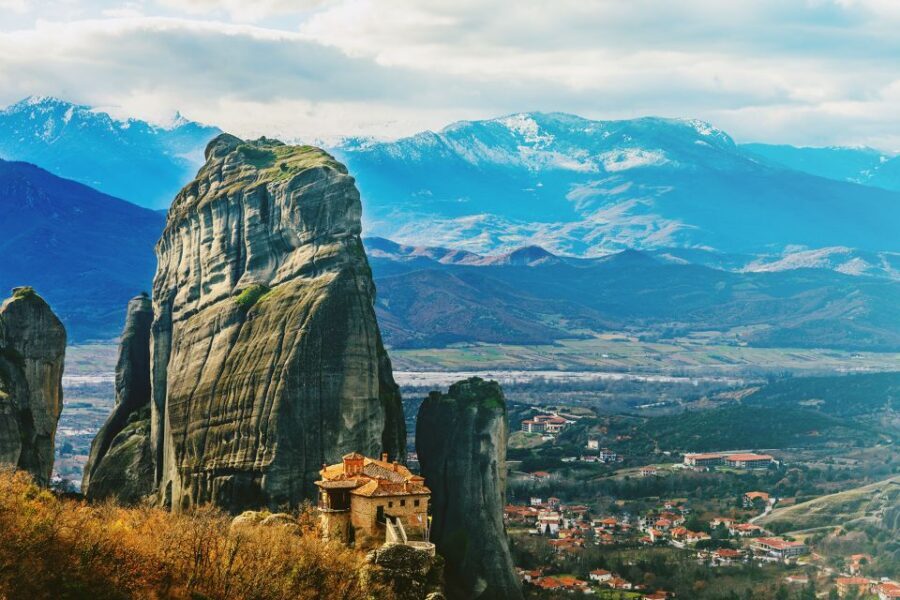 Thessaloniki: Full-Day Bus Trip to Meteora - Where the Trip Starts: Venizelos Statue Meeting Point