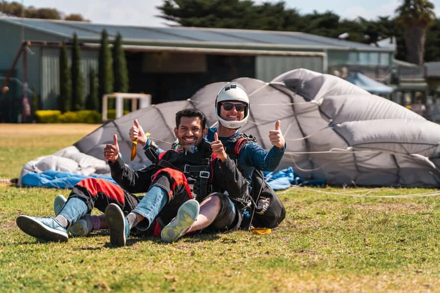 Torquay: Skydive over The Great Ocean Road - opt Melb pickup - What You Can Expect at Each Step