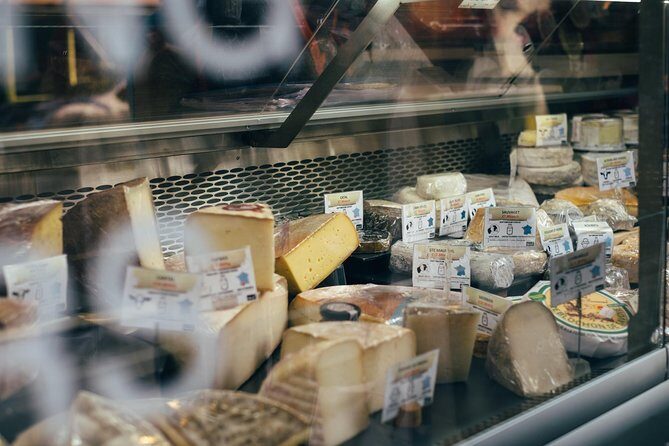 Ultimate London Cheese Crawl : Guided Food Tour - Soho and “Little Italy” on Foot (More Sampling While You Walk)