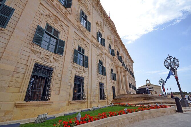 Valletta City Walking Tour - The Big Practical Win: Licensed Guides and Headsets