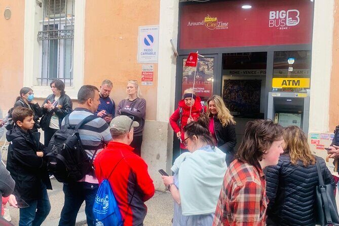 Vatican Museum, Sistine Chapel and St Peter's Guided Tour - Getting in fast: priority tickets and security realities