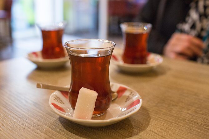 Vienna for Food Lovers: Cafés, Markets & Austrian Cuisine - The Café Experience and Viennas Coffee Culture