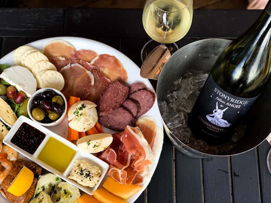 Waiheke: Scenic Taste and Graze Tour with Wine, Whisky, Beer - What the Reviews Say