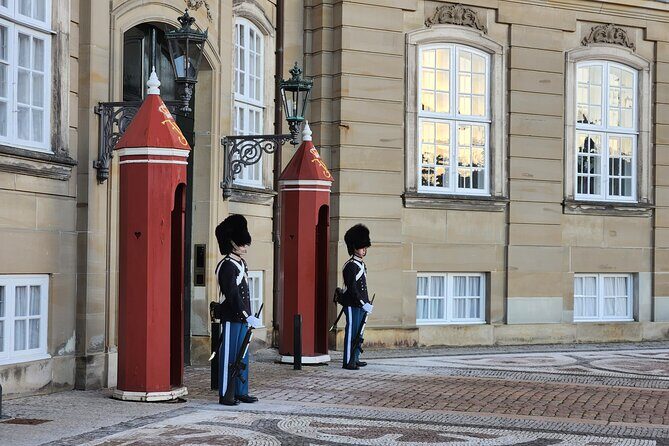 Walk & Canal Tour: Copenhagen Highlights + Changing of the Guards - The Changing of the Guards: The Grand Finale