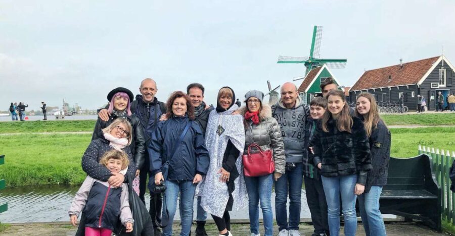 Zaanse Schans Windmills 4-Hour Tour in Italian - Your first win: the meet-up and getting started smoothly