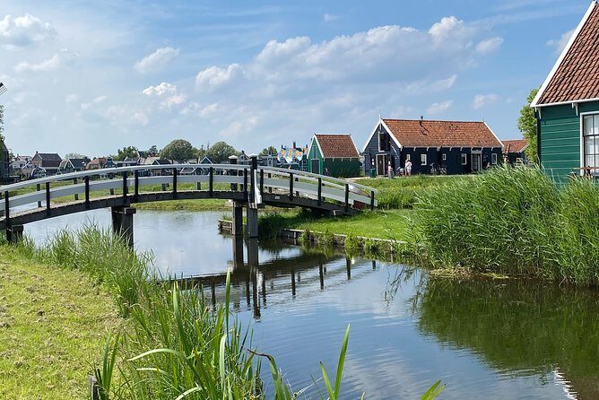 Escape Amsterdam: E-Bike to Zaanse Schans Windmills & Zaandam - Landsmeer and Het Twiske: The Quiet Dutch Countryside
