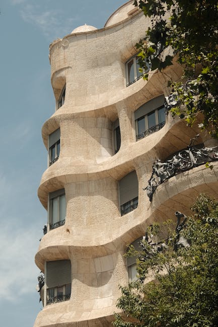 Organic curved design detail in Gaudi architecture