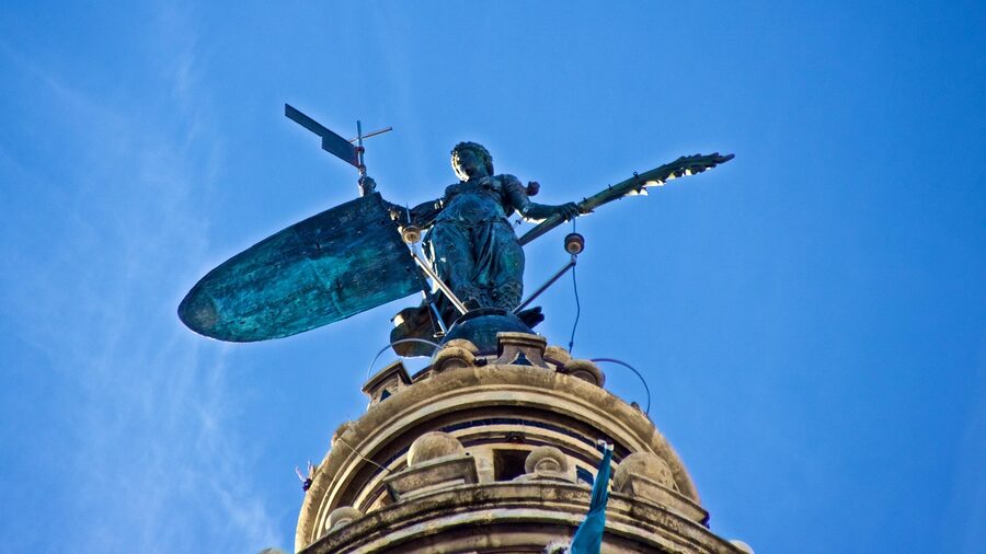 Bronze statuette at top of Giralda Seville