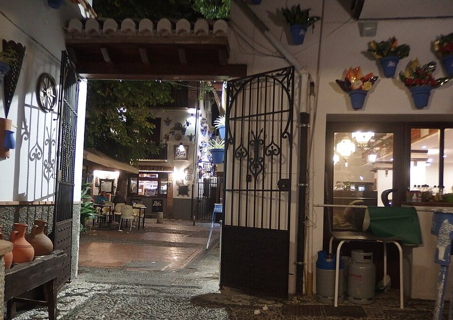 Plaza Larga Albaicin Granada