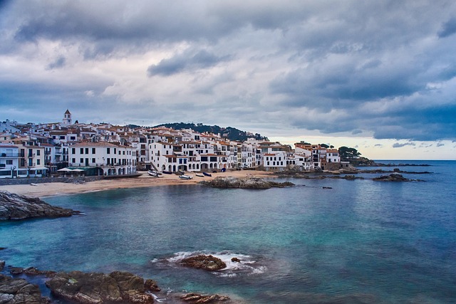 Costa Brava rocky cove