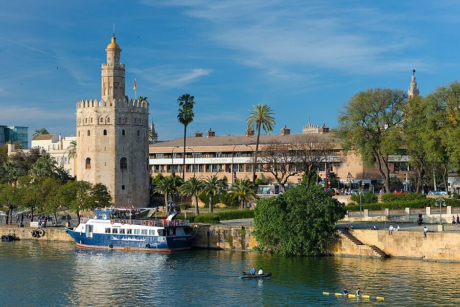 Torre del Oro and Guadalquivir river in Sevilla