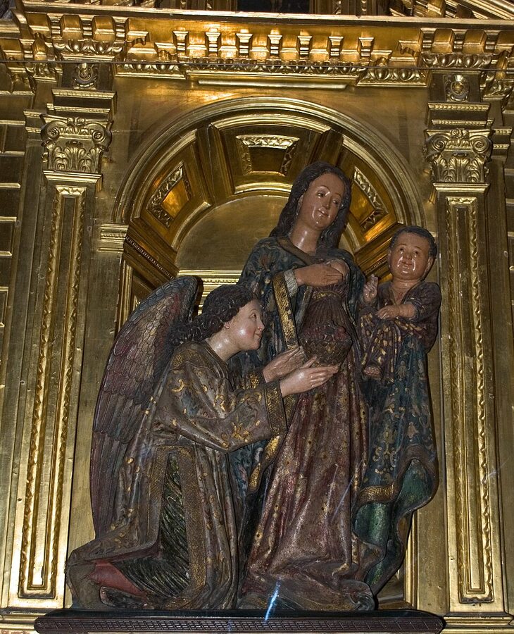 Interior arches of Seville Cathedral