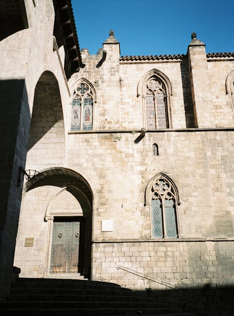 Medieval Plaza del Rei in Barcelona